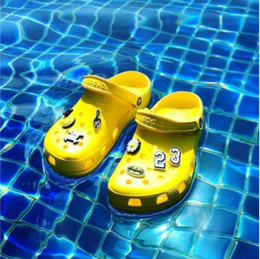 emoji crocs charms